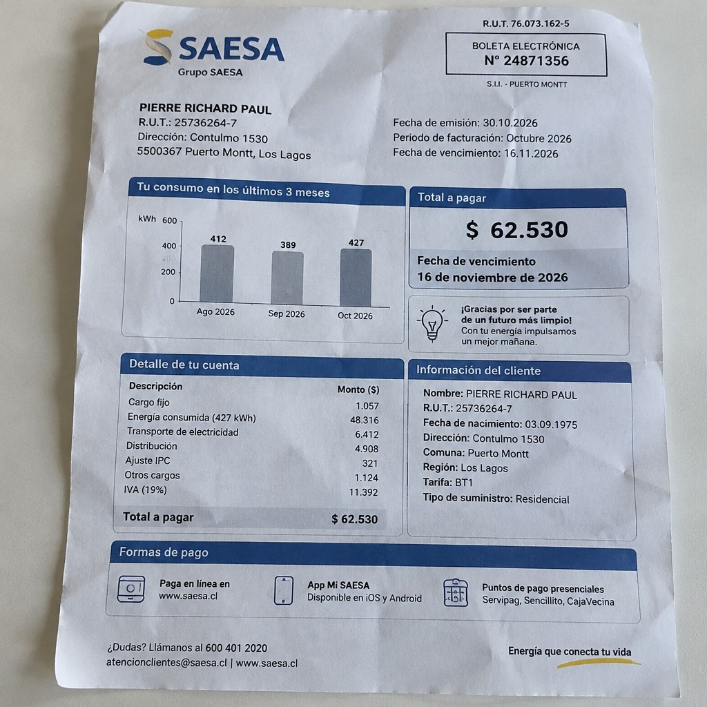 Create a statement, an electricity bill in CHILE. The A4 statement should be realistic, as if it were photographed on a phone. The document should be on a white background. The document must be for the last 3 months of October 2026. The document should contain several transactions and be wrinkled at the edges.
Name PIERRE RICHARD PAUL
Address Contulmo 1530, 5500367 Puerto Montt, Los Lagos
R.U.T. 25736264-7
Date of birth 03.09.1975
Date of discharge 30.10.2026 (OCTOBER 2026)